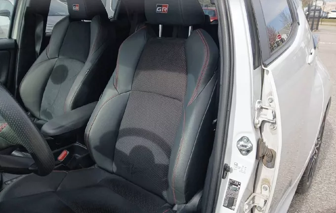 TOYOTA YARIS Hybride 116h GR Sport photo 20 1103154