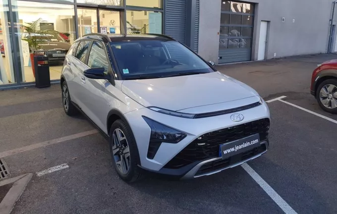 HYUNDAI BAYON 1.0 T-GDi 100 Hybrid 48V Creative extérieur trois quart avant droit 3987814