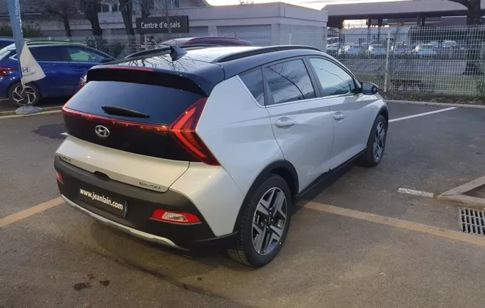 HYUNDAI BAYON 1.0 T-GDi 100 Hybrid 48V Creative extérieur trois quart arrière droit 3987814