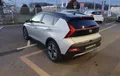 Miniature HYUNDAI BAYON 1.0 T-GDi 100 Hybrid 48V Creative extérieur trois quart arrière gauche 3987814