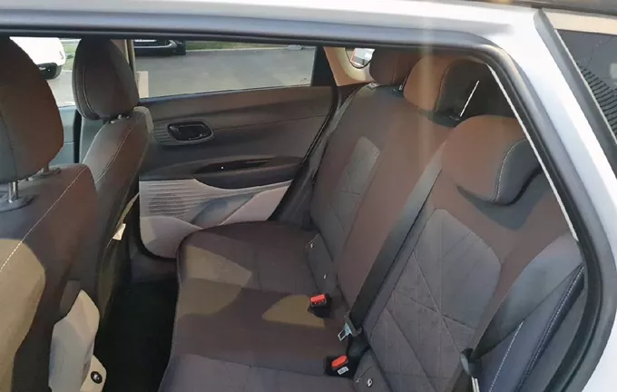 HYUNDAI BAYON 1.0 T-GDi 100 Hybrid 48V Creative photo 17 3987814
