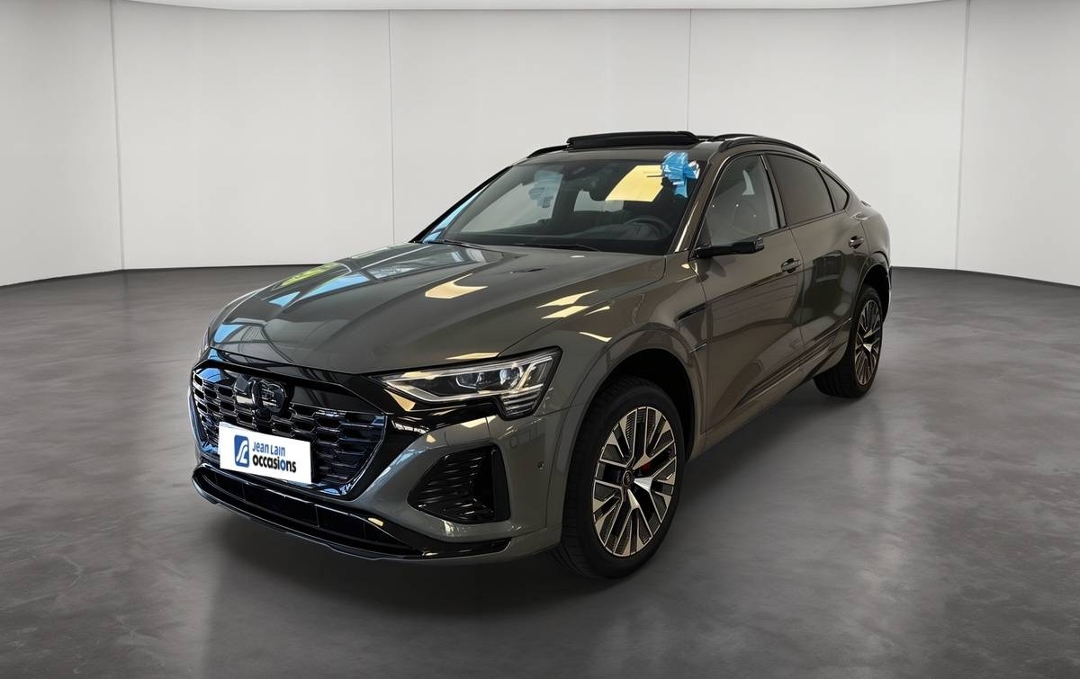 AUDI Q8 E-TRON