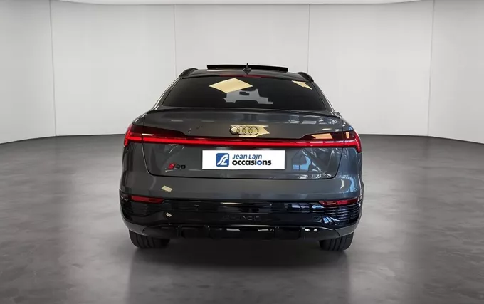 AUDI Q8 E-TRON Sportback 55 408 ch 114 kWh Quattro S line extérieur arrière 2131556