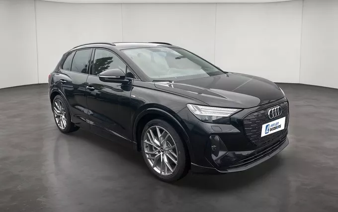 AUDI Q4 E-TRON 55 340 ch 82 kWh quattro S line extérieur trois quart avant droit 2132970