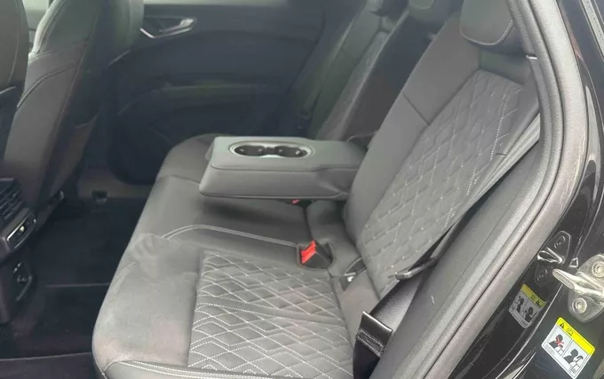 AUDI Q4 E-TRON 55 340 ch 82 kWh quattro S line photo 15 2132970