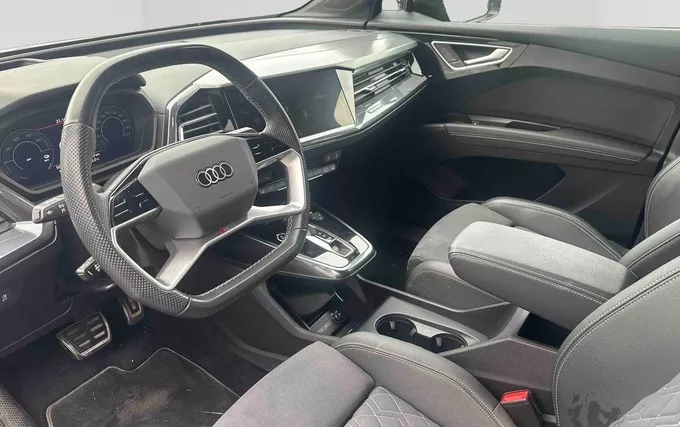 AUDI Q4 E-TRON 55 340 ch 82 kWh quattro S line photo 18 2132970
