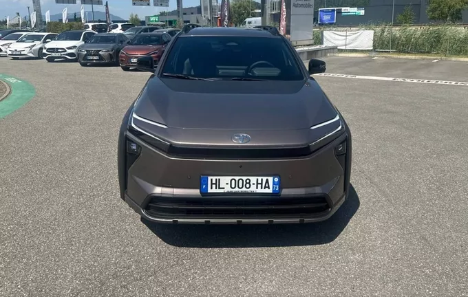 TOYOTA BZ4X Touring Grande Autonomie Design extérieur avant 188175