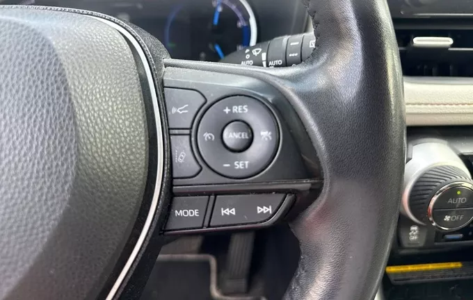 TOYOTA RAV4 Hybride 218 ch 2WD Lounge photo 12 1103451