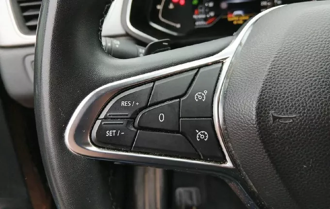 RENAULT CAPTUR TCe 140 EDC - 21 Intens photo 12 2124192