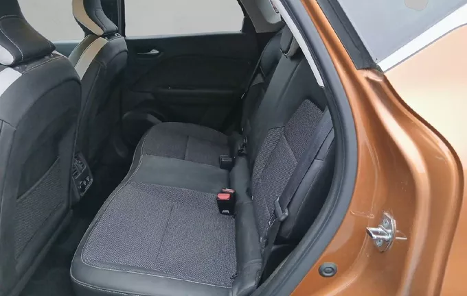 RENAULT CAPTUR TCe 140 EDC - 21 Intens photo 17 2124192