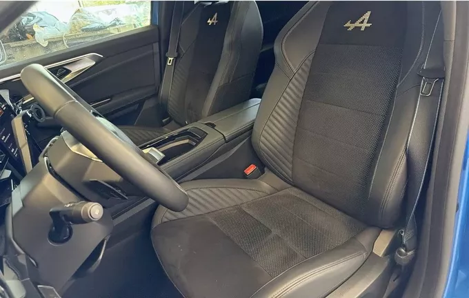 RENAULT RAFALE E-Tech full hybrid 200 ch esprit Alpine extérieur trois quart arrière droit 213472