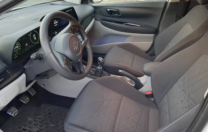 HYUNDAI BAYON 1.0 T-GDi 100 Hybrid 48V Creative photo 11 14117