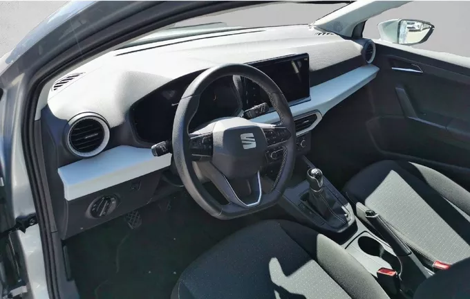 SEAT IBIZA 1.0 TSI 95 ch S/S BVM5 Urban photo 13 460512