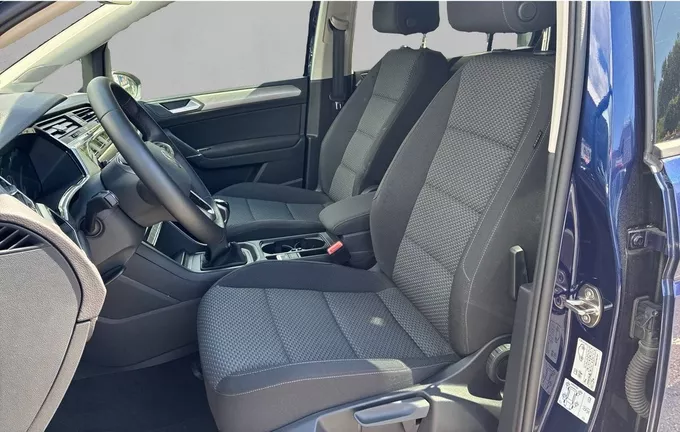 VOLKSWAGEN TOURAN 1.5 TSI EVO 150 BVM6 7pl VW Edition extérieur trois quart arrière droit 2127717