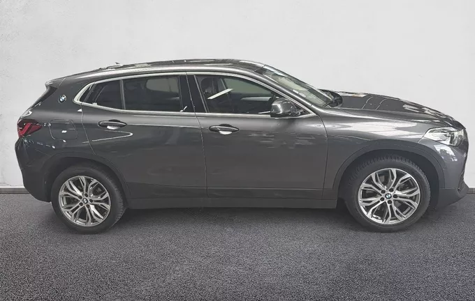 BMW X2 sDrive 20i 178 ch DKG7 Business Design extérieur côté droit 213005