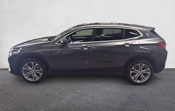 BMW X2 sDrive 20i 178 ch DKG7 Business Design extérieur côté gauche 213005