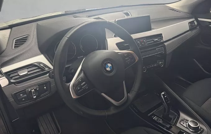 BMW X2 sDrive 20i 178 ch DKG7 Business Design photo 11 213005