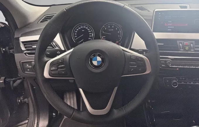 BMW X2 sDrive 20i 178 ch DKG7 Business Design photo 13 213005