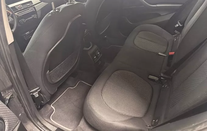 BMW X2 sDrive 20i 178 ch DKG7 Business Design photo 17 213005
