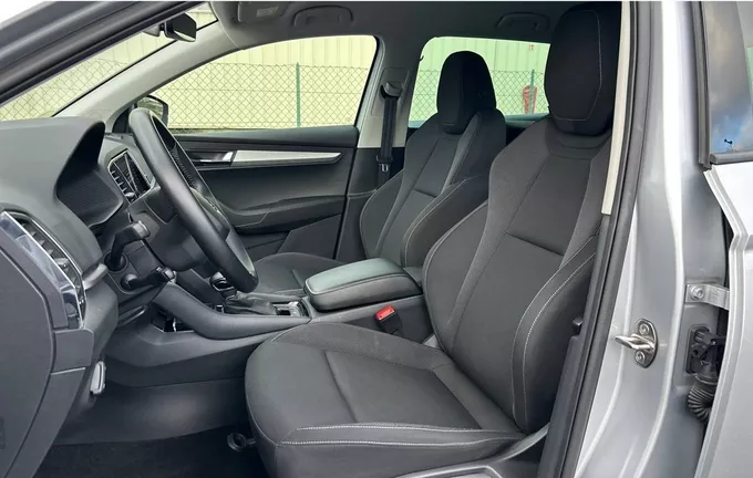 SKODA KAROQ 2.0 TDI 116 ch SCR DSG7 Business extérieur trois quart arrière droit 212429