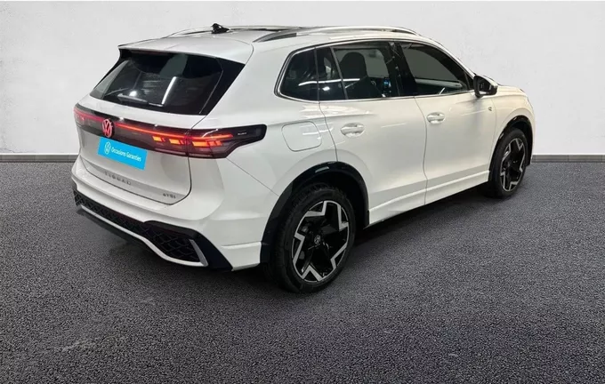 VOLKSWAGEN TIGUAN 1.5 eTSI 150ch DSG7 R-Line Edition extérieur avant 2130462