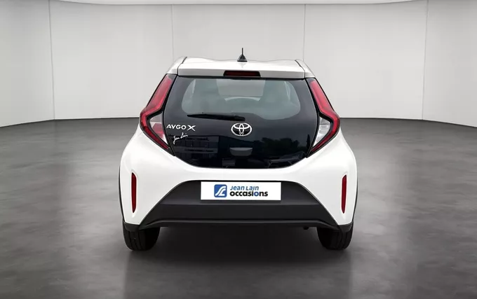 TOYOTA AYGO X 1.0 VVT-i 72 Dynamic extérieur arrière 1103969