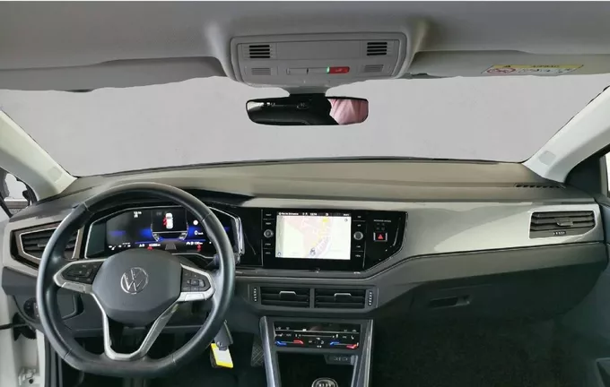 VOLKSWAGEN POLO 1.0 TSI 95 S&S BVM5 Style extérieur trois quart avant droit 460713