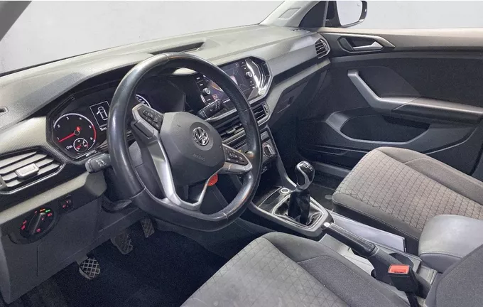 VOLKSWAGEN T-CROSS 1.6 TDI 95 Start/Stop BVM5 Lounge Business photo 13 2127935