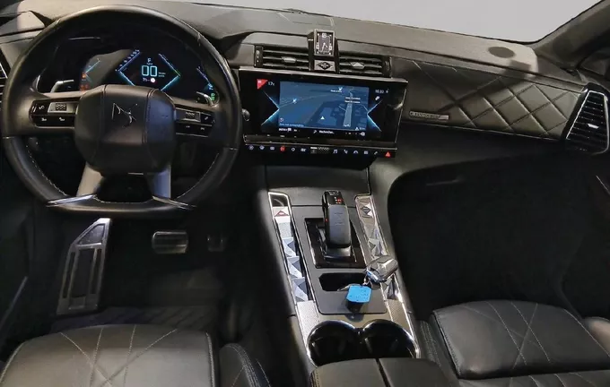 DS DS7 CROSSBACK Hybride E-Tense 300 EAT8 4x4 Grand Chic extérieur côté gauche 945568