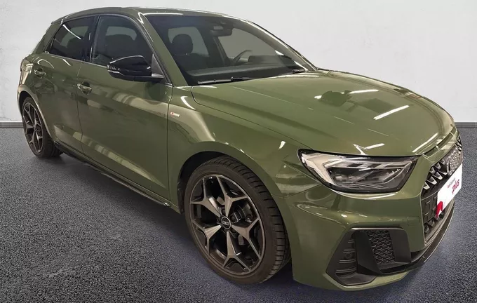 AUDI A1 Sportback 35 TFSI 150 ch S tronic 7 S Line Plus extérieur trois quart avant droit 2123837