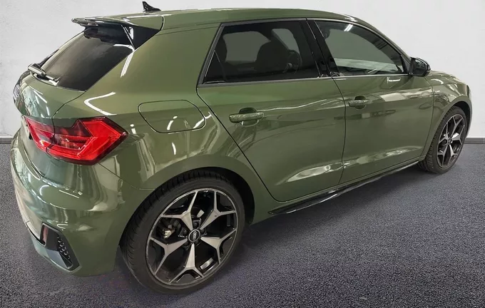 AUDI A1 Sportback 35 TFSI 150 ch S tronic 7 S Line Plus extérieur trois quart arrière droit 2123837