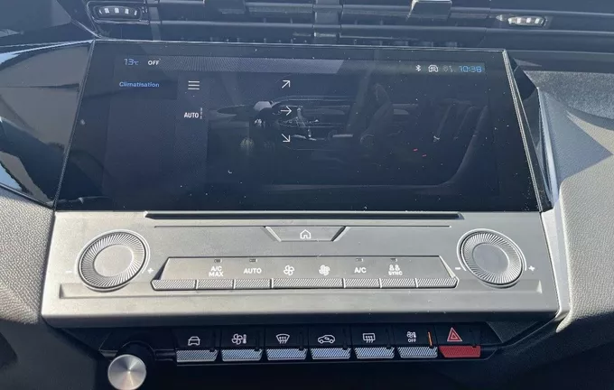 PEUGEOT 308 Hybrid 145 e-DCS6 Allure photo 20 945181