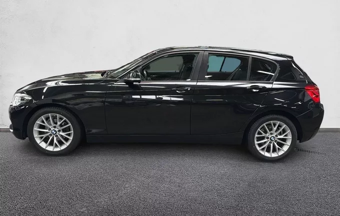 BMW SERIE 1 116d 116 ch Sport extérieur côté gauche 212942
