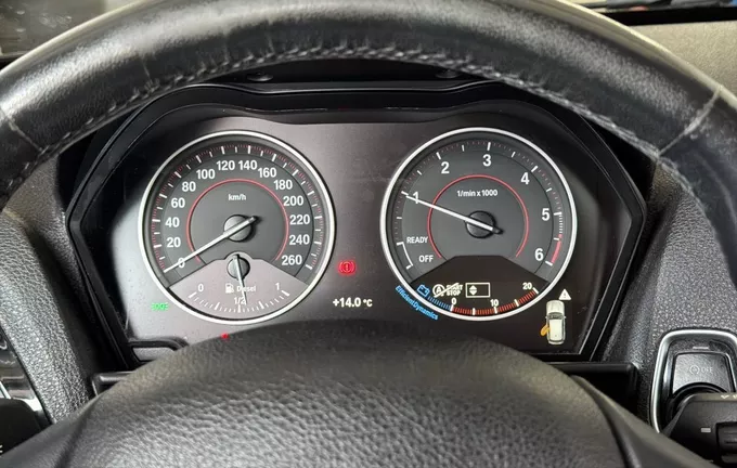 BMW SERIE 1 116d 116 ch Sport photo 16 212942