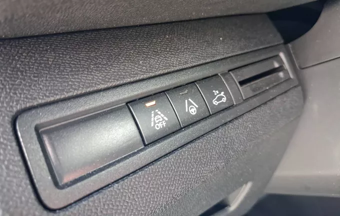 PEUGEOT 3008 Puretech 130ch S&S EAT8 photo 20 2128904