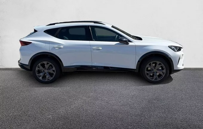 CUPRA FORMENTOR 1.5 eTSI Hybrid 150 ch DSG7 V extérieur côté droit 1117