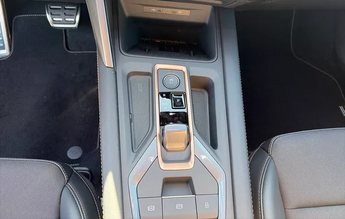CUPRA FORMENTOR 1.5 eTSI Hybrid 150 ch DSG7 V photo 13 1117