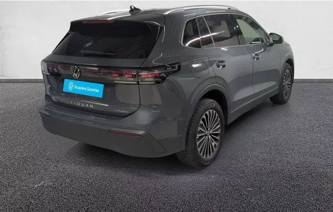 VOLKSWAGEN TIGUAN 1.5 eHybrid 204ch DSG6 VW Edition extérieur avant 2123732