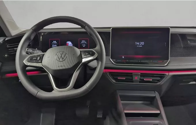 VOLKSWAGEN TIGUAN 1.5 eHybrid 204ch DSG6 VW Edition extérieur trois quart avant droit 2123732