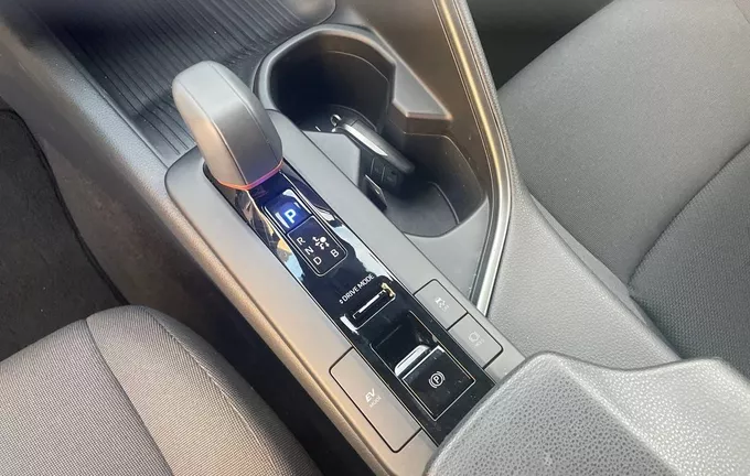 TOYOTA C-HR Hybride 200 Design extérieur côté gauche 1102814