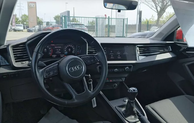 AUDI A1 Sportback 30 TFSI 116 ch BVM6 photo 11 2131032