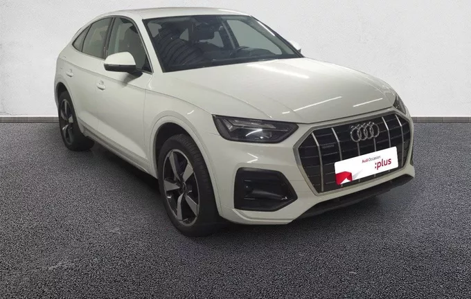 AUDI Q5 Sportback 50 TFSIe 299 S tronic 7 Quattro Design extérieur trois quart avant droit 2119397