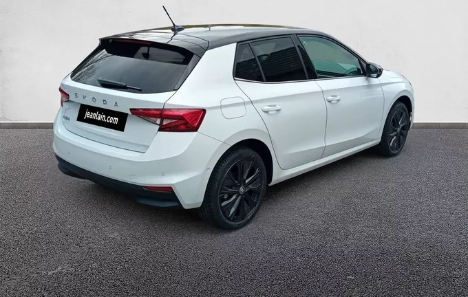 SKODA FABIA 1.0 TSI 95 ch EVO 2 BVM5 Clever Edition extérieur trois quart arrière droit 3044