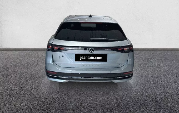 VOLKSWAGEN PASSAT 1.5 eTSI OPF 150 DSG7 Elegance extérieur arrière 4668