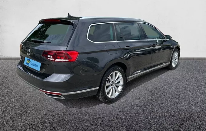 VOLKSWAGEN PASSAT SW 2.0 TDI 190 DSG7 4Motion Lounge extérieur avant 213063