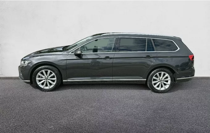 VOLKSWAGEN PASSAT SW 2.0 TDI 190 DSG7 4Motion Lounge extérieur trois quart arrière gauche 213063