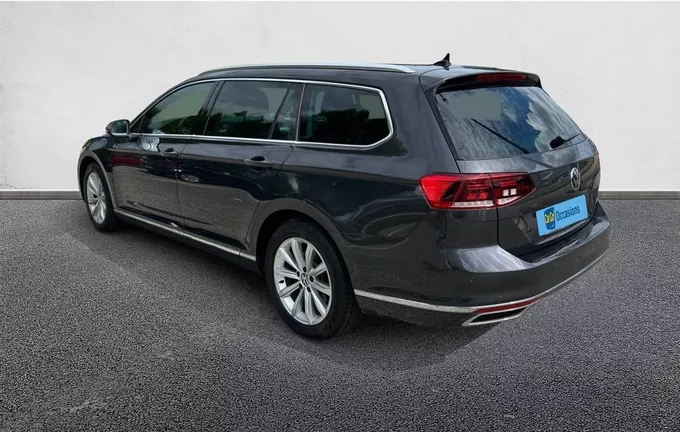 VOLKSWAGEN PASSAT SW 2.0 TDI 190 DSG7 4Motion Lounge photo 11 213063