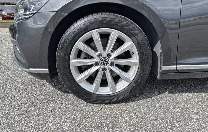 VOLKSWAGEN PASSAT SW 2.0 TDI 190 DSG7 4Motion Lounge photo 12 213063