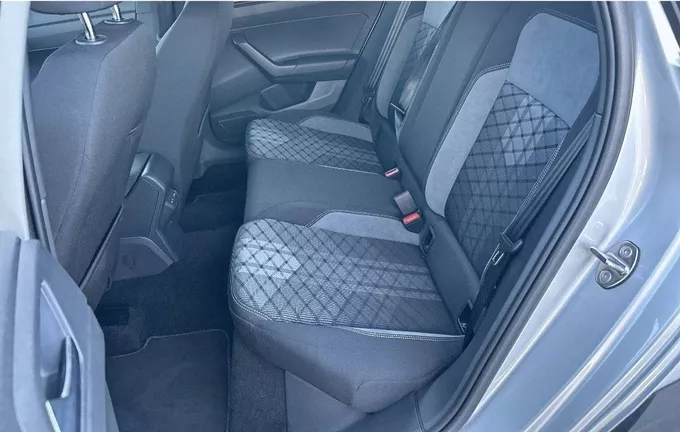 VOLKSWAGEN TAIGO 1.0 TSI 116 DSG7 R-Line Edition extérieur arrière 2126282