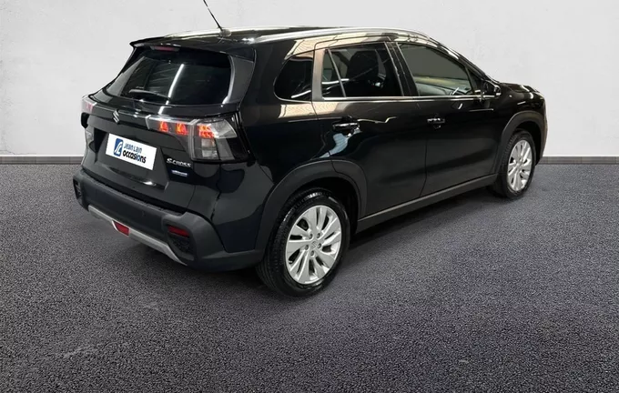 SUZUKI S-CROSS 1.4 Boosterjet Allgrip Hybrid Privilège extérieur trois quart arrière droit 14128